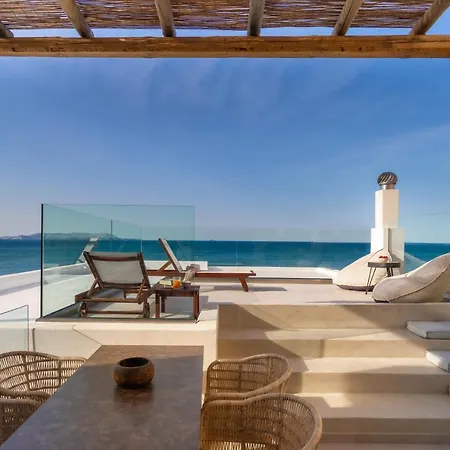 Feriehus Wave, An Idyllic Seafront Kokkini Hani