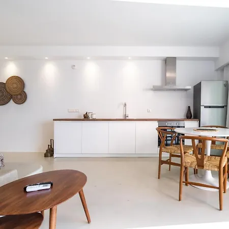 Wave, An Idyllic Seafront Feriehus *