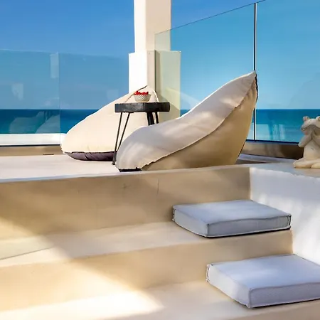 Wave, An Idyllic Seafront